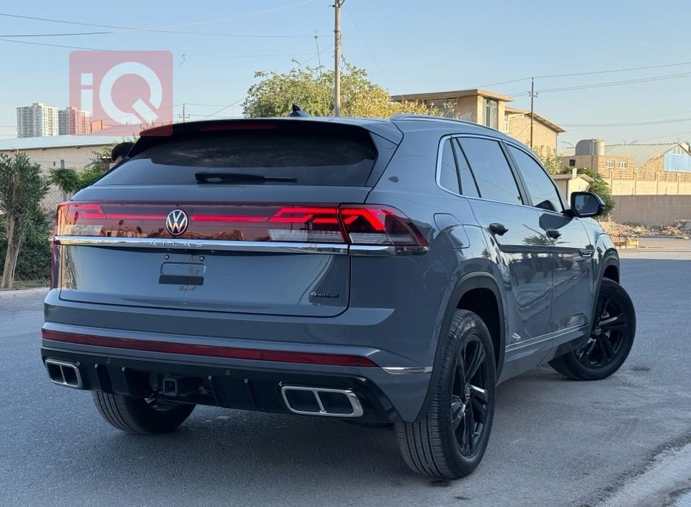 فولكسفاغن أطلس كروس سبورت